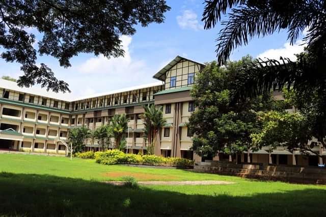 M.E.S._Keveeyam_College